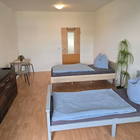 Untertkunft Mylau S13u شقة *